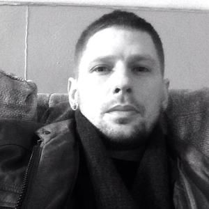 Meet your Posher, Raymond